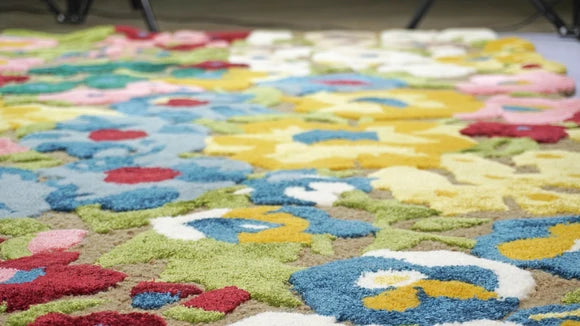 Avyay Rugs Hand-Tufted Silk & Wool Area Rug – Modern Abstract Floral Design, Multi-Color Textured Carpet for Living Room, Bedroom & Dining Room – Soft, Artistic, Handmade Accent Rug